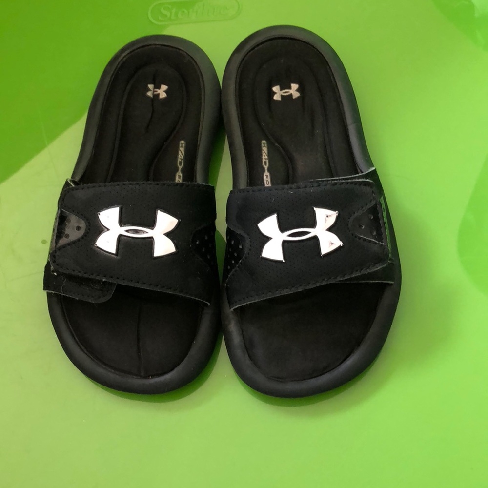 Under Armour Sliders
